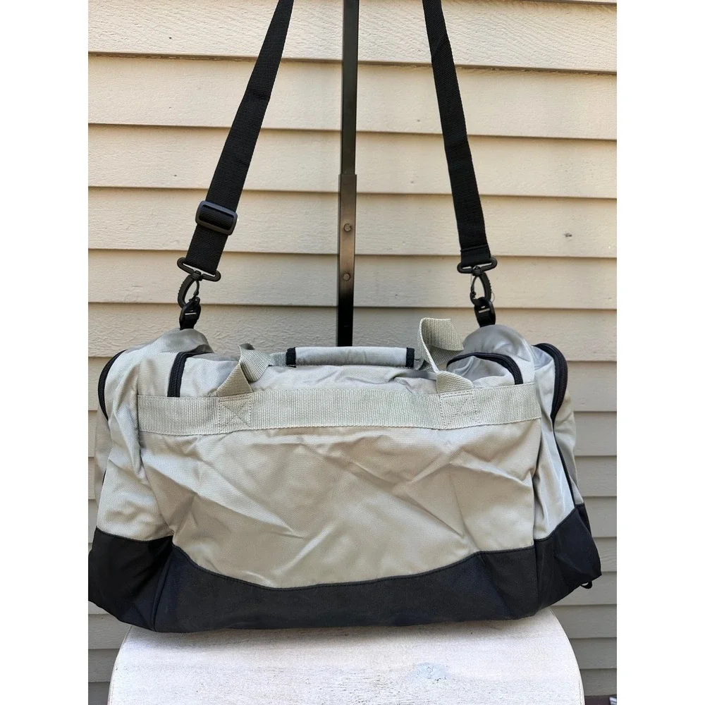 Adidas Defender IV Medium Gym Training Duffel Bag Silver Gray Padded Handles NWT